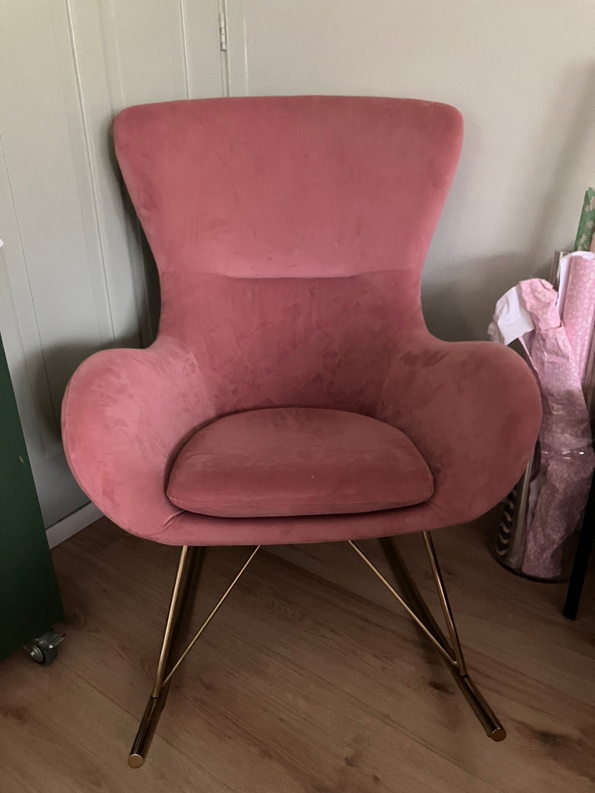 Roze velvet schommelstoel, Ophalen, Gebruikt, Minder dan 75 cm, 50 tot 75 cm