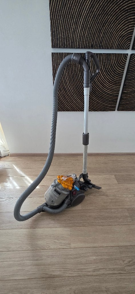 Dyson DC19 stofzuiger zonder zak – Compleet, Ophalen, Gebruikt, Geschikt voor harde vloeren, Dyson