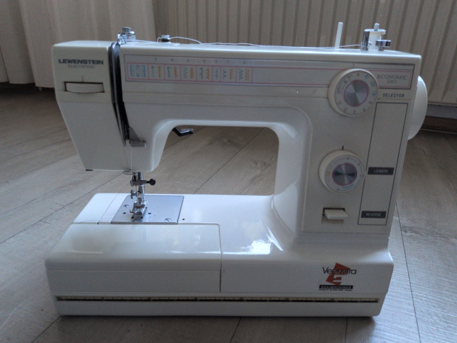 Lewenstein Electronic Economic 360 Naaimachine, Hobby en Vrije tijd, Ophalen of Verzenden, Gebruikt, Naaimachine, Lewenstein