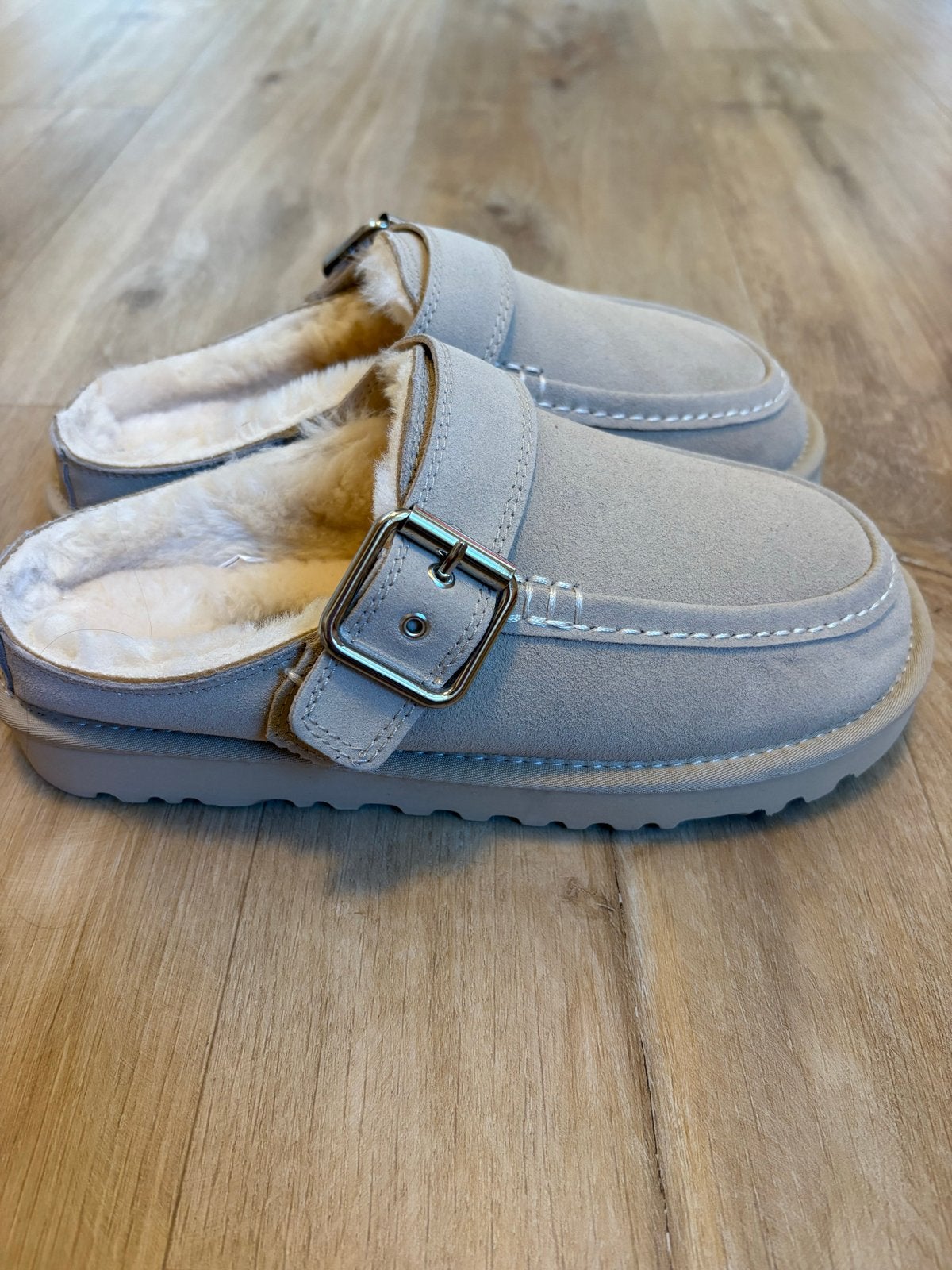 Ugg goldenstar maat 39, Ophalen of Verzenden, Nieuw, Grijs, Pantoffels of Sloffen