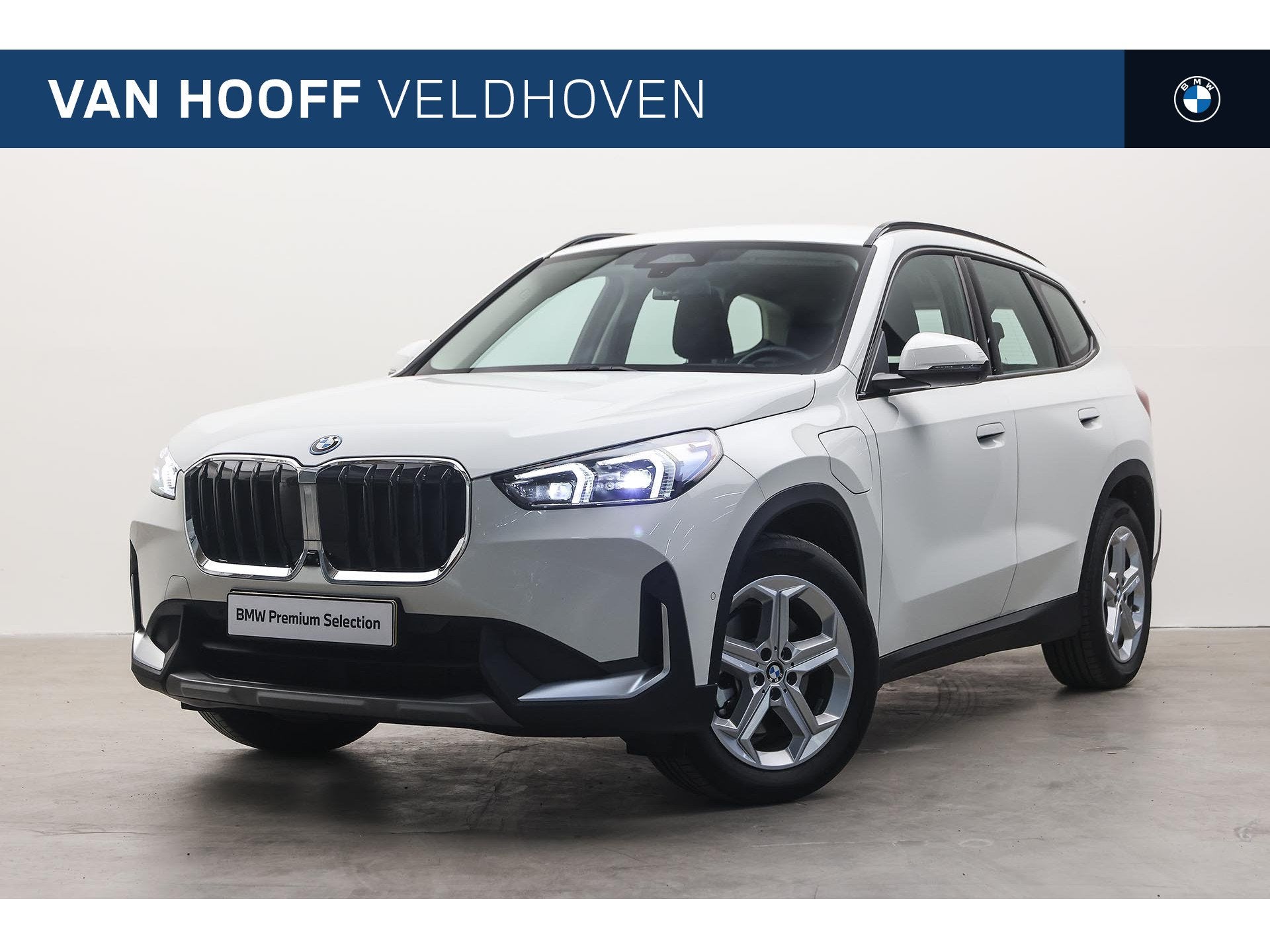 BMW X1 xDrive25e Automaat / Trekhaak / Adaptieve LED / Parki