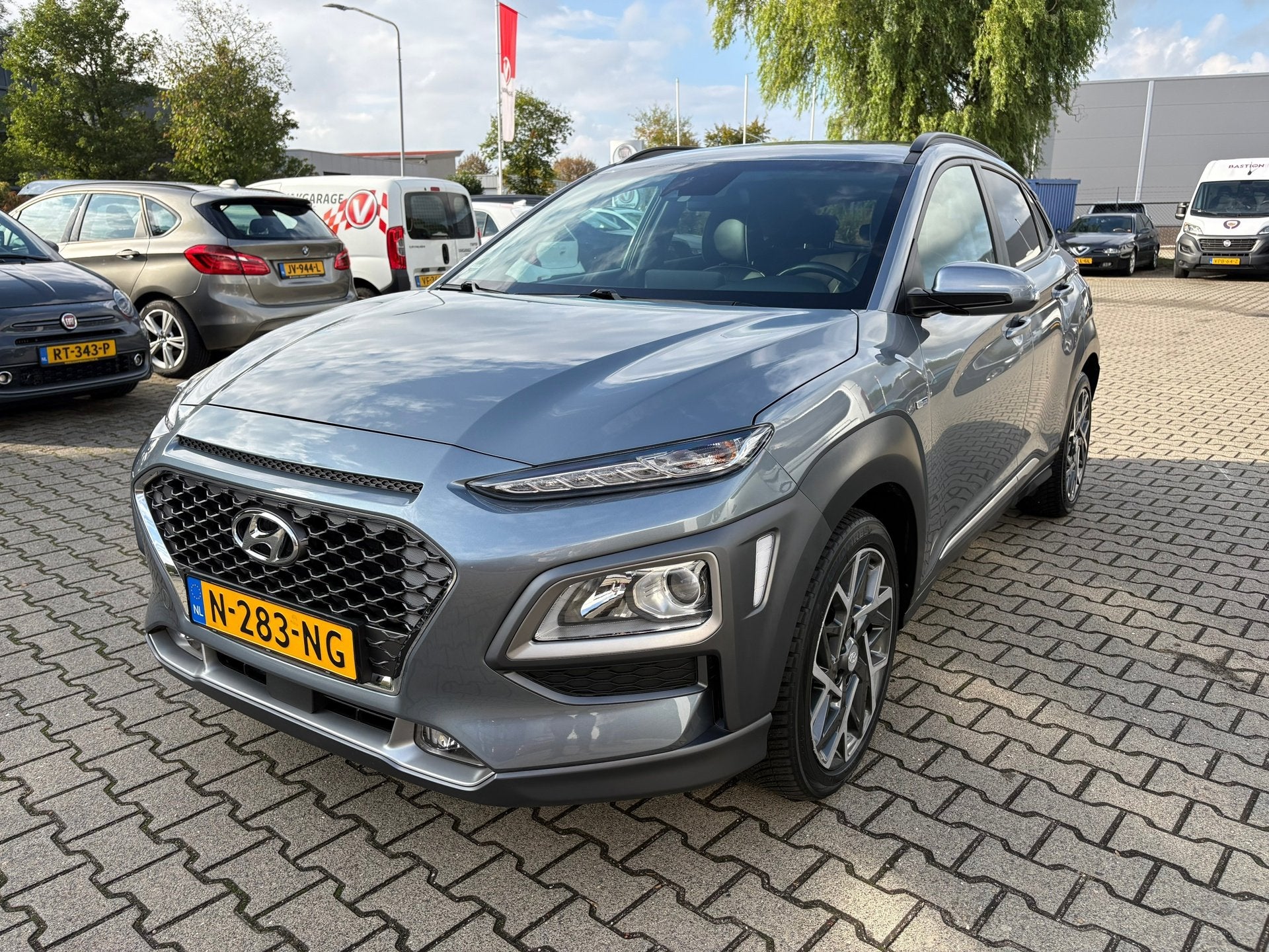 Foto 3 van Hyundai Kona 1.6 GDI HEV Premium (BOVAG/RIJKLAARPRIJS)