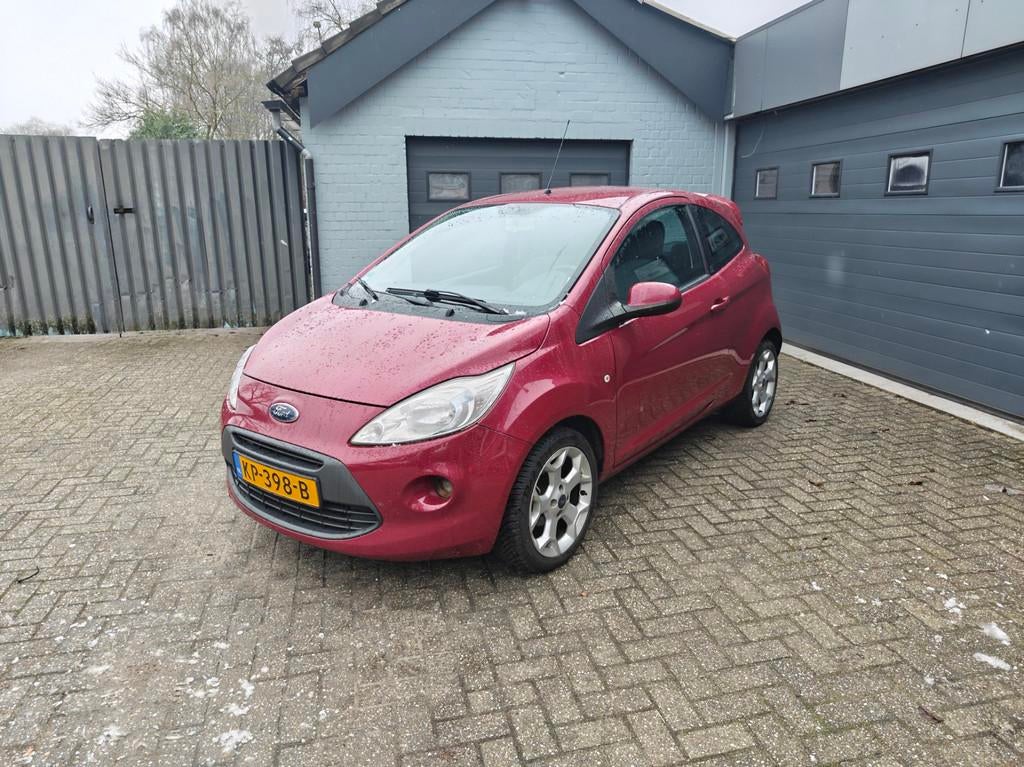 Ford Ka 1.2 Trend,Lichtmetalen velgen,Climate control,Elektr, Voorwielaandrijving, Gebruikt, 1242 cc, 4 cilinders