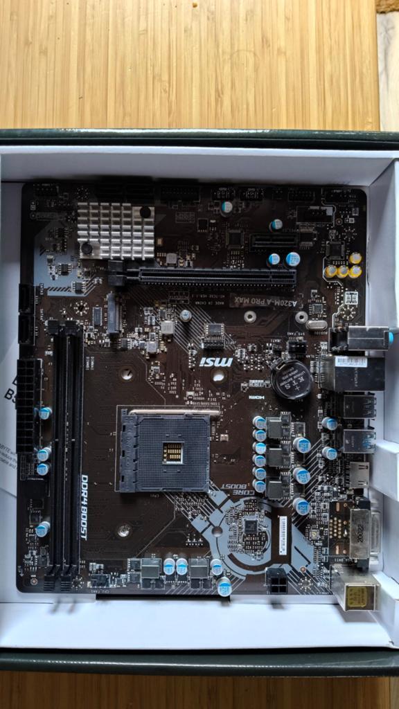 MSI A320M-A PRO MAX Moederbord - Zo goed als nieuw, Computers en Software, Moederborden, DDR4, AM4, Ophalen of Verzenden, Zo goed als nieuw