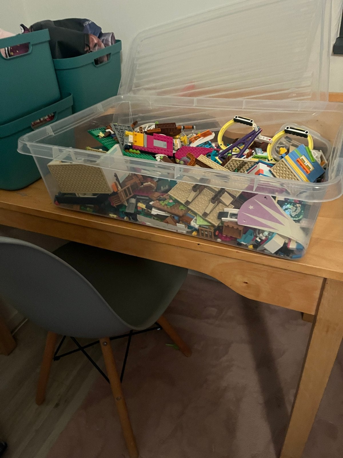 Grote bak LEGO met Boomhut en Kermis onderdelen, Gebruikt, Overige thema's, Lego, Ophalen of Verzenden