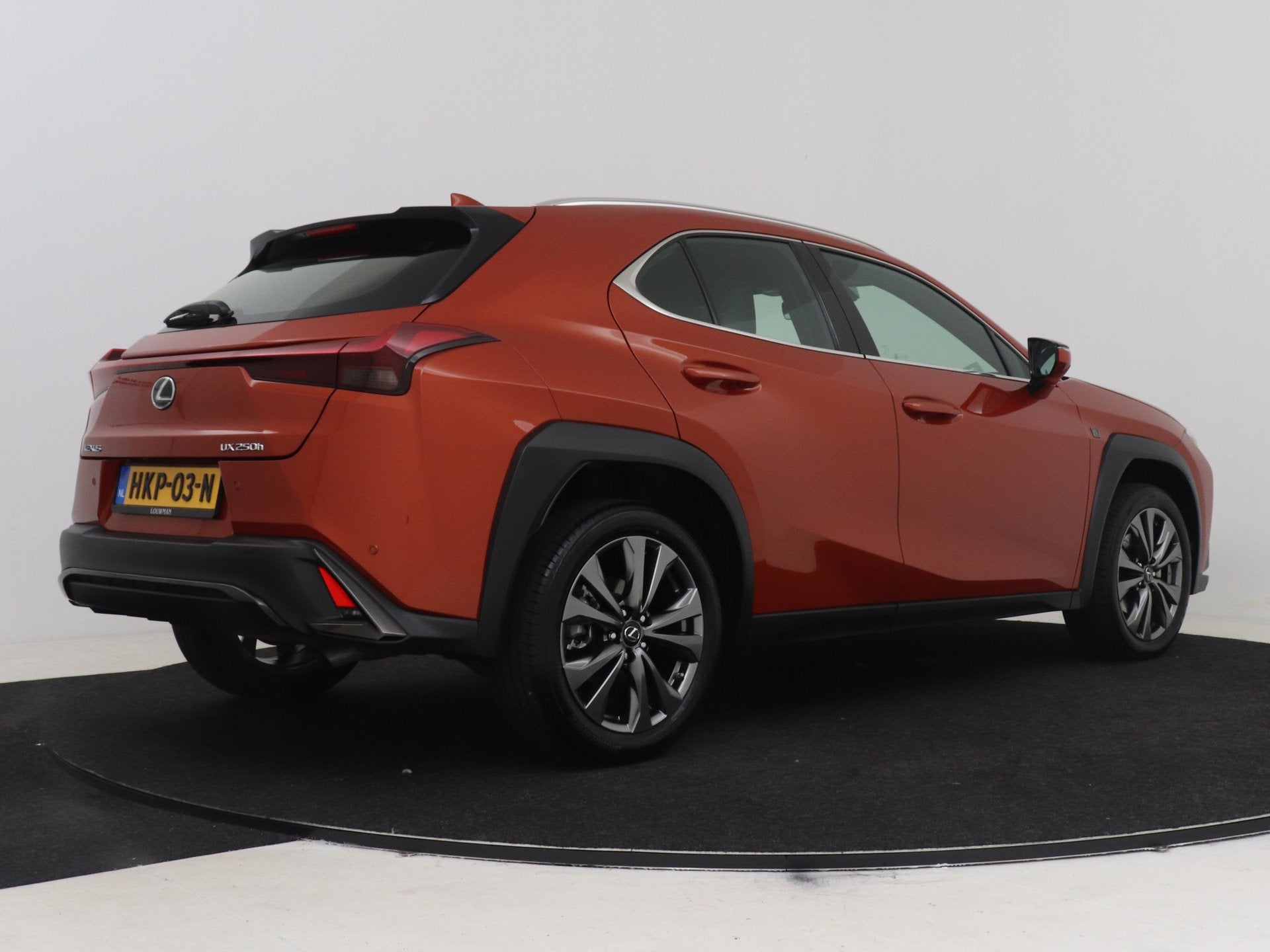 Lexus UX 250h F Sport Line (bj 2025, automaat), Auto's, 12 maanden, Bedrijf, Adaptive Cruise Control, Hybride Elektrisch/Benzine