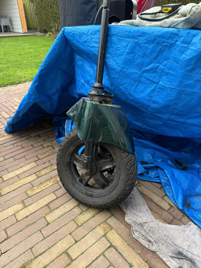 Voorvork piaggio zip 4t, Ophalen, Zo goed als nieuw, Benzine, Zip