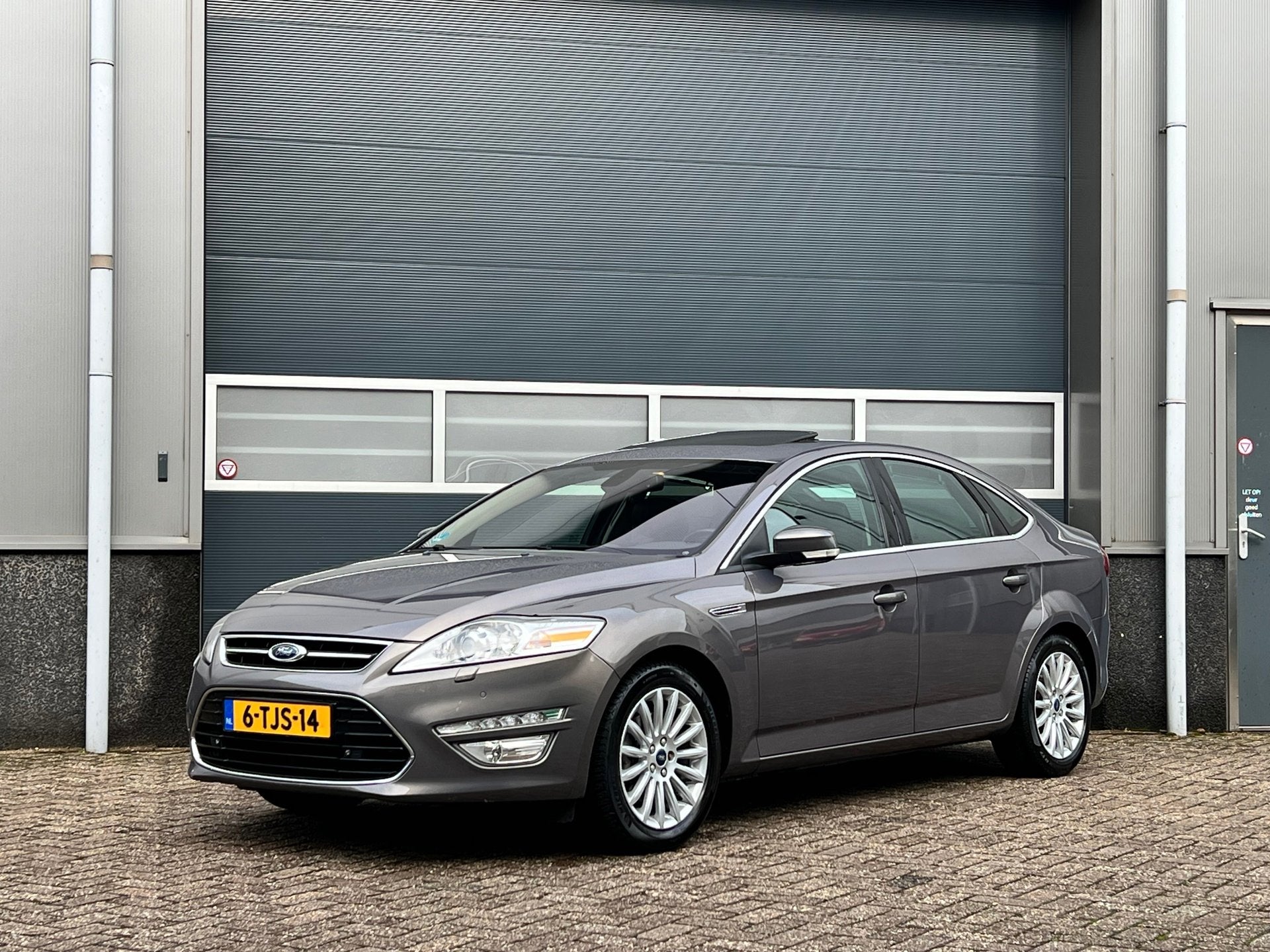 Ford Mondeo 1.6 EcoBoost Platinum bj.2014 Navi|Opendak|Trekh, Voorwielaandrijving, Gebruikt, 4 cilinders, Origineel Nederlands