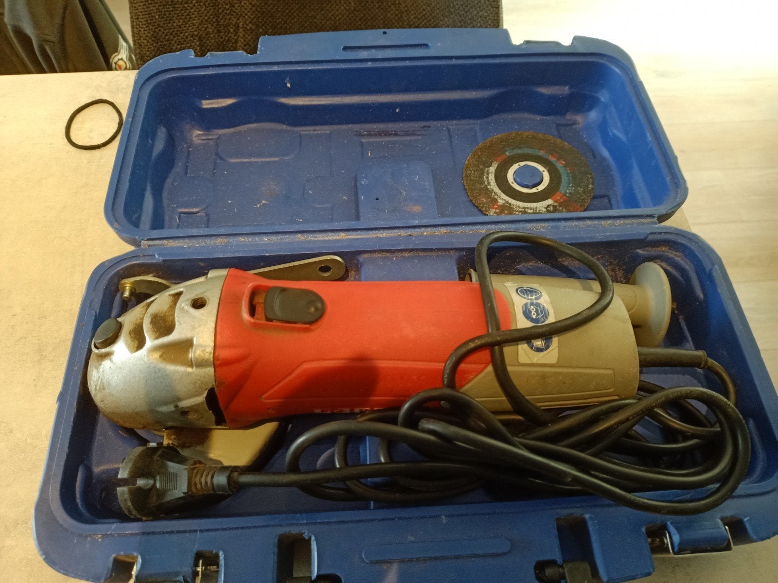 slijptol incl koffer, Ophalen, Gebruikt, Minder dan 700 watt, Haakse handslijpmachine