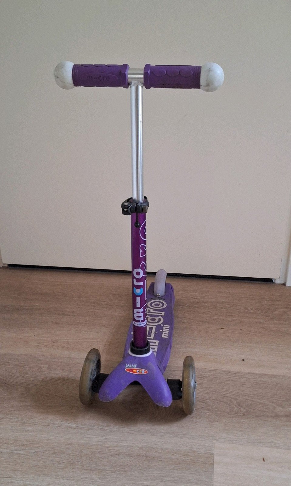 Micro Mini paarse step met lichtgevende voorwielen, Ophalen, Gebruikt, Gewone step, Micro Mini