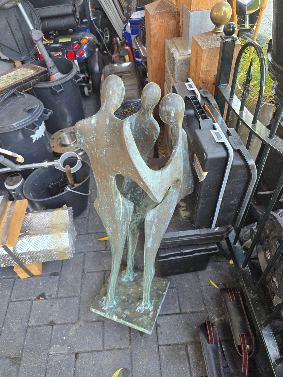 Brons beeld van klop, Ophalen, Brons