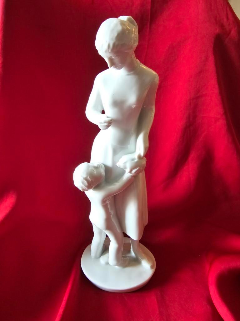 Porseleinen beeldje: Moeder en kind, Rosenthal, Düsseldorf., Verzamelen, Beelden en Beeldjes, Zo goed als nieuw, Mens, Ophalen of Verzenden