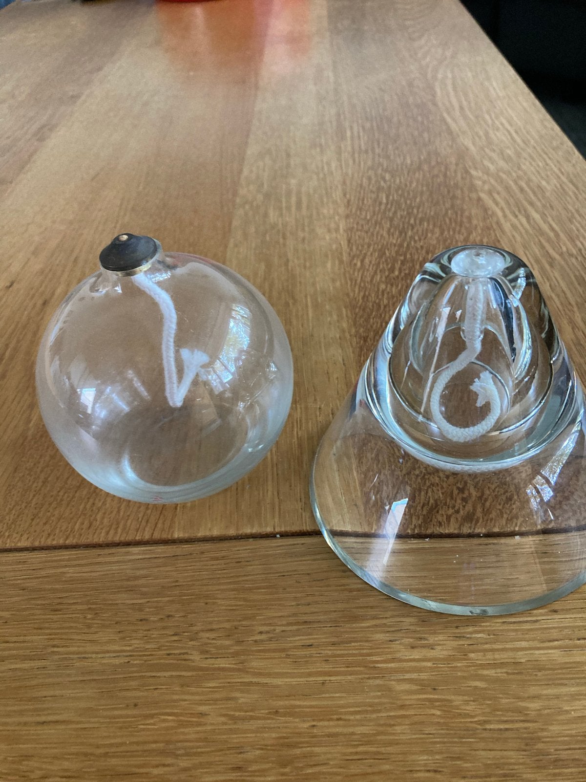 Glazen olielamp met kap en een oliebol, Antiek en Kunst, Ophalen of Verzenden