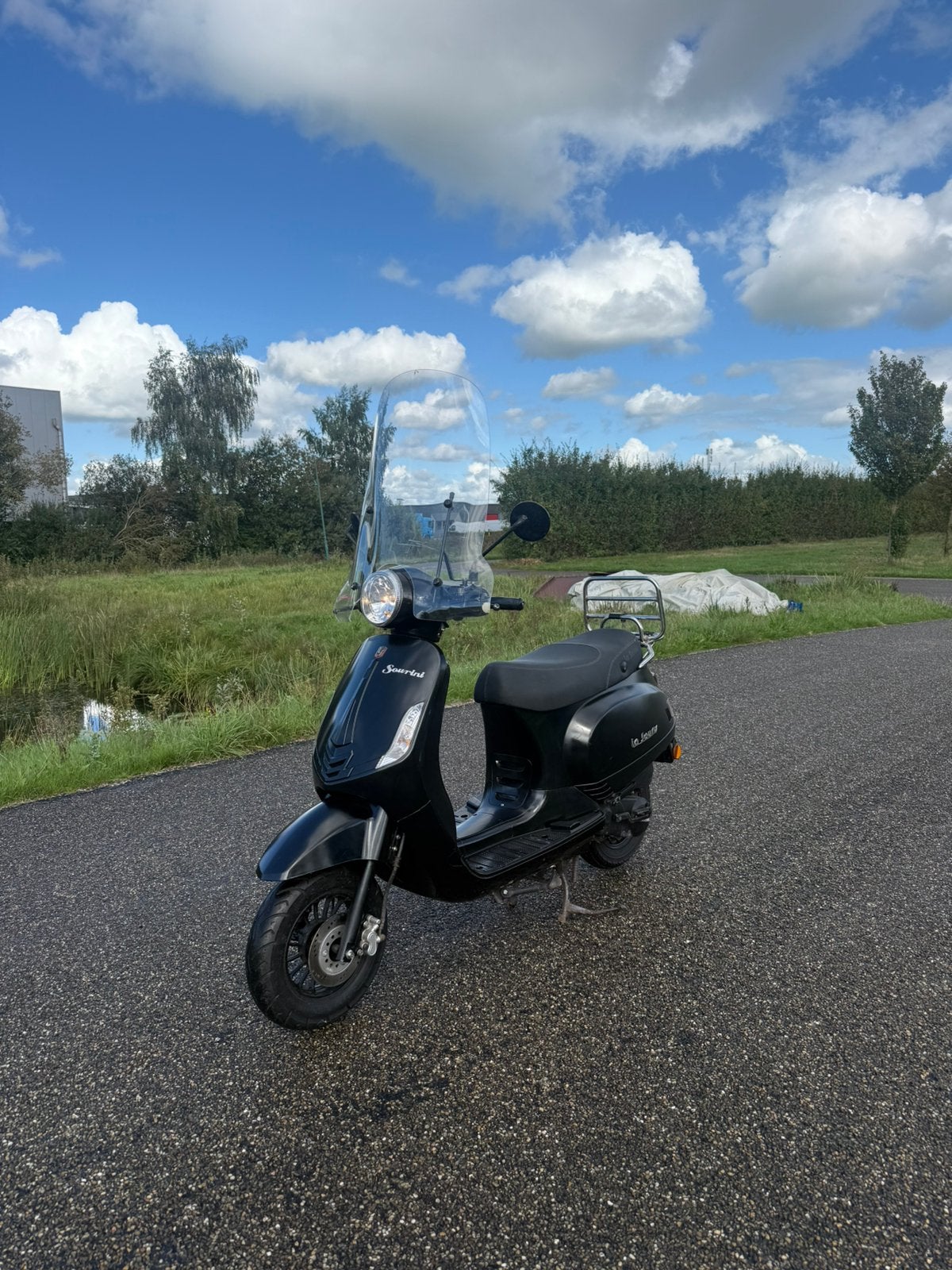 La Souris Sourini Snor Scooter 2021, Fietsen en Brommers, Zo goed als nieuw, Benzine, 50 cc, D