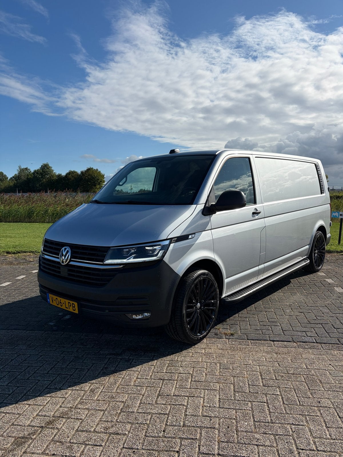 Volkswagen Transporter 2.0 TDI 150pk L2h1 340/3000, Auto's, Bestelauto's, 4 cilinders, Volkswagen, 2500 kg, Diesel