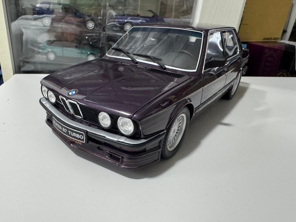 Ottomobile bmw e28 alpina b7 paars 1:18 otto mobile, Ophalen of Verzenden, Zo goed als nieuw, Auto, OttOMobile