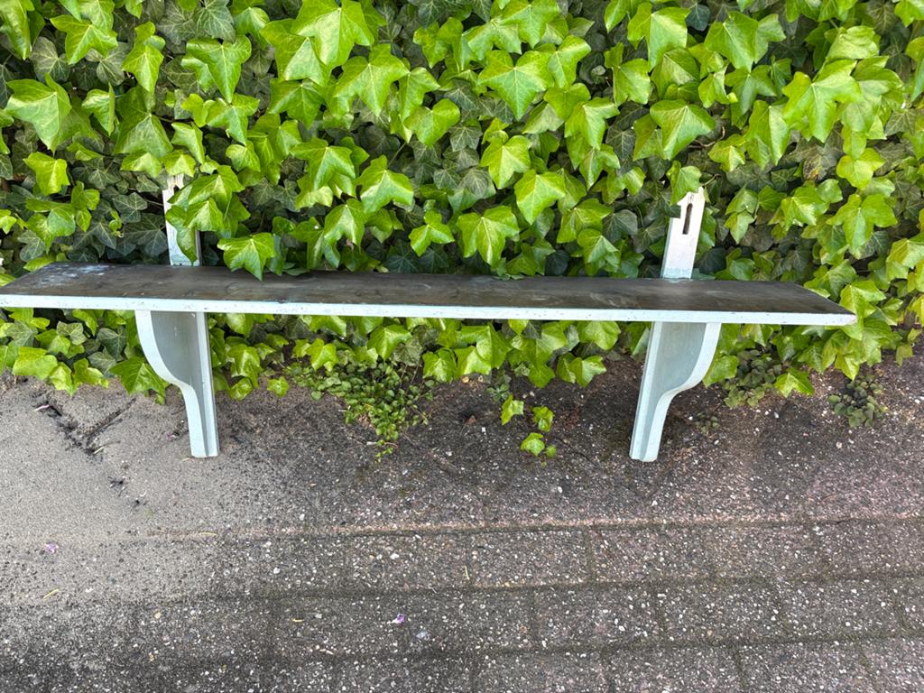 Brocante wandplank met beugels  50 x 50 cm, Huis en Inrichting, Woonaccessoires | Wandplanken en Boekenplanken, Gebruikt, Ophalen