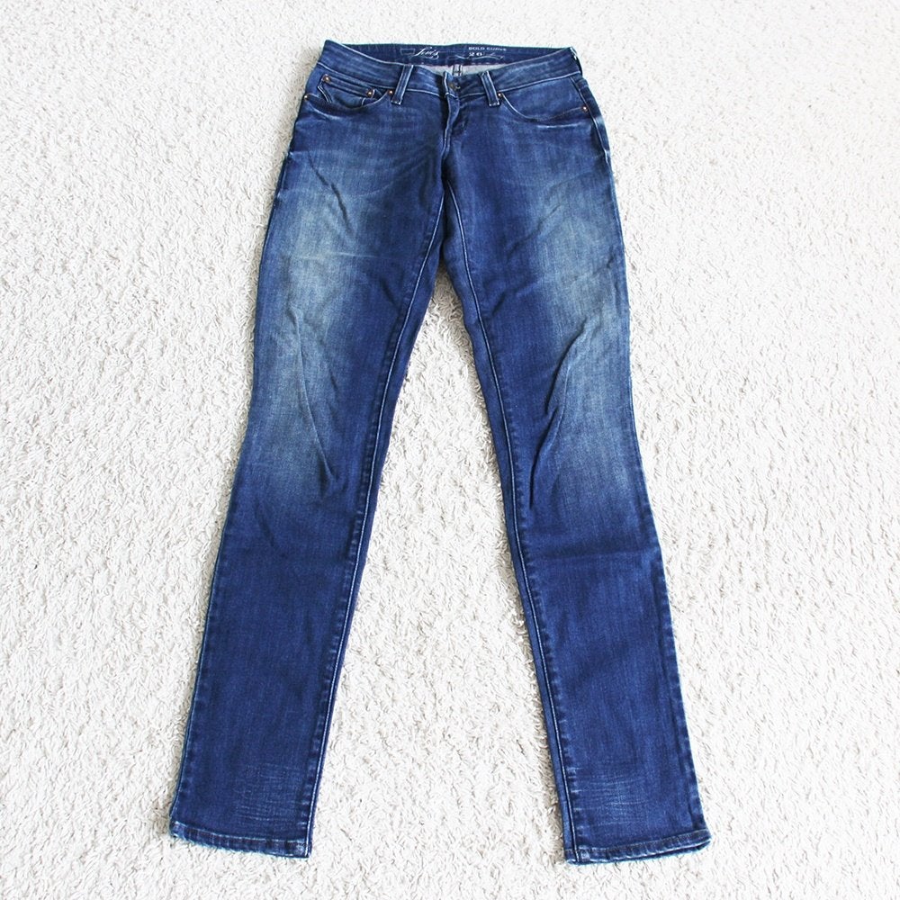 Mooie Levi's Spijkerbroek Skinny - 91 (Size 26/XS) € 65,-, Blauw, Ophalen of Verzenden, Zo goed als nieuw, W27 (confectie 34) of kleiner