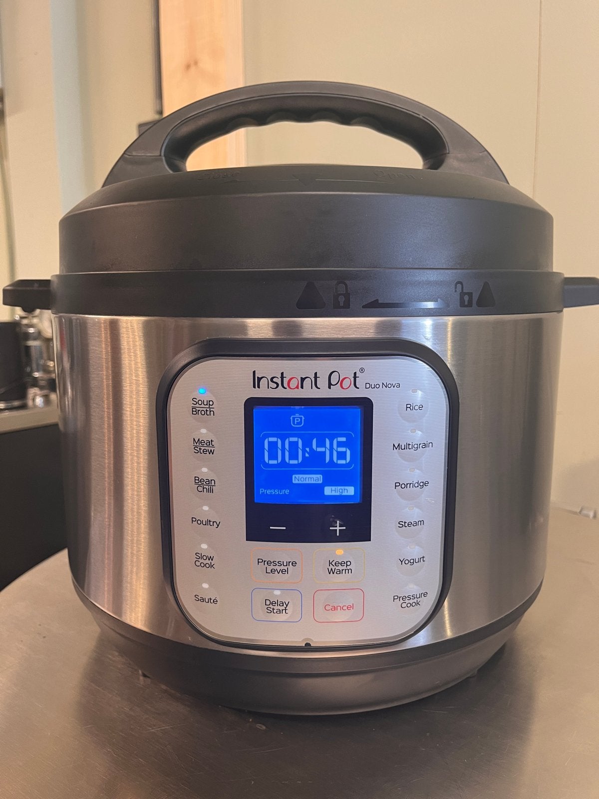 Instant Pot Duo Nova 100 - 9.5 Liter Multi-Use Snelkookpan, Ophalen of Verzenden, Zo goed als nieuw, Pot, Bus of Blik