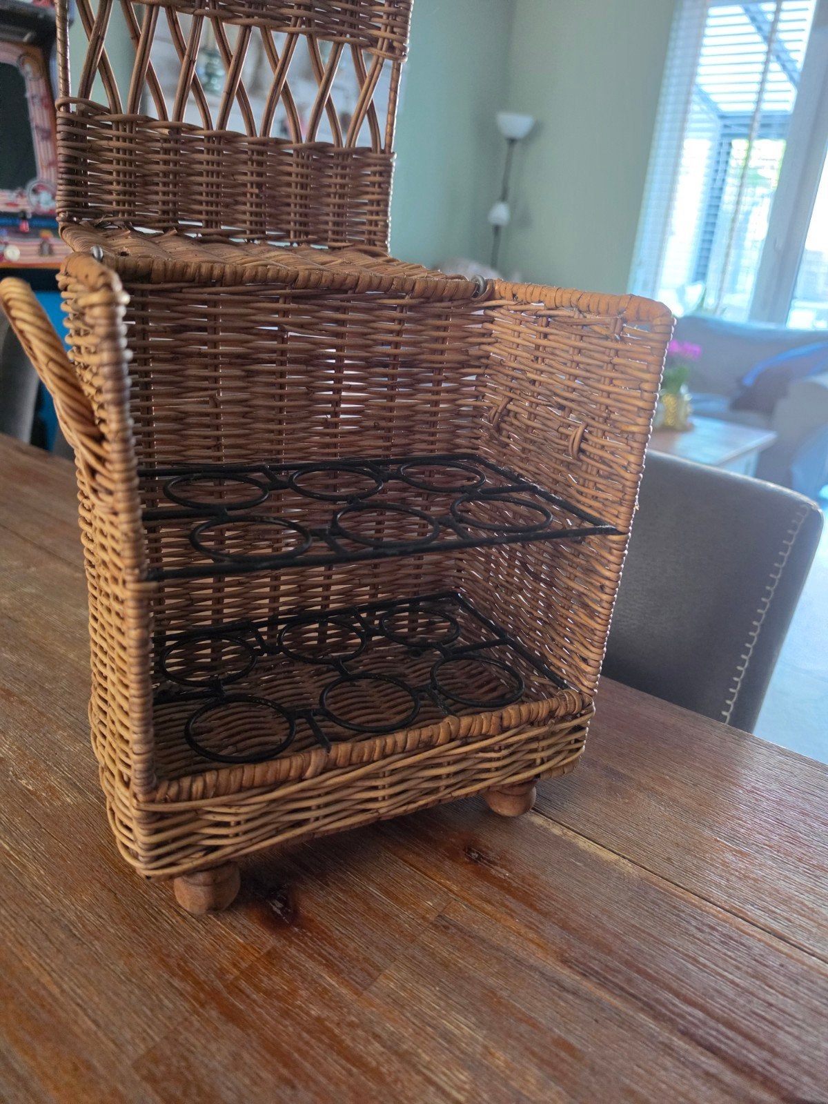 Rotan eierrek / mand, Ophalen