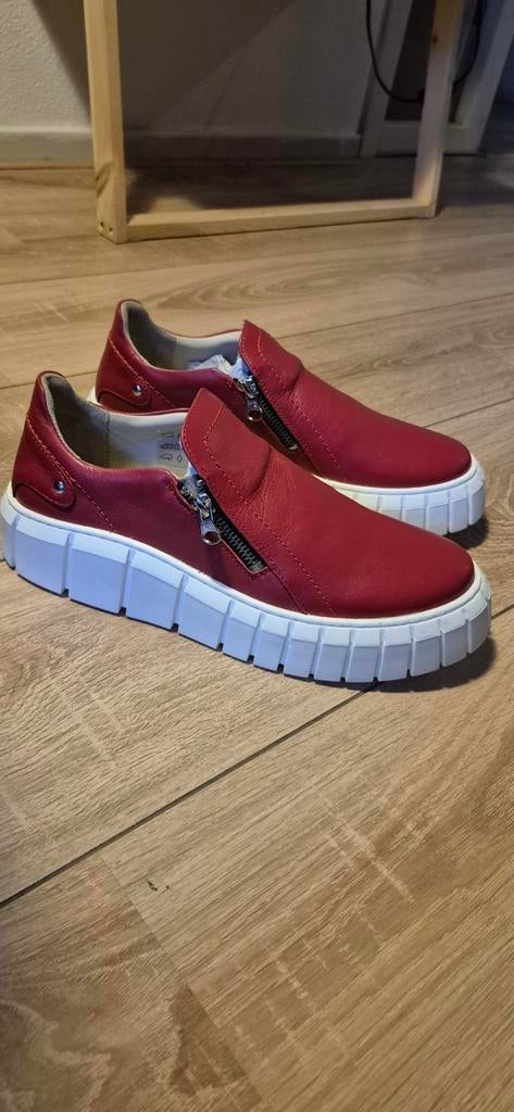 Nieuwe Ulla Popken instappers, maat 41, rood, Kleding | Dames, Schoenen, Nieuw, Ulla Popken, Ophalen of Verzenden, Rood