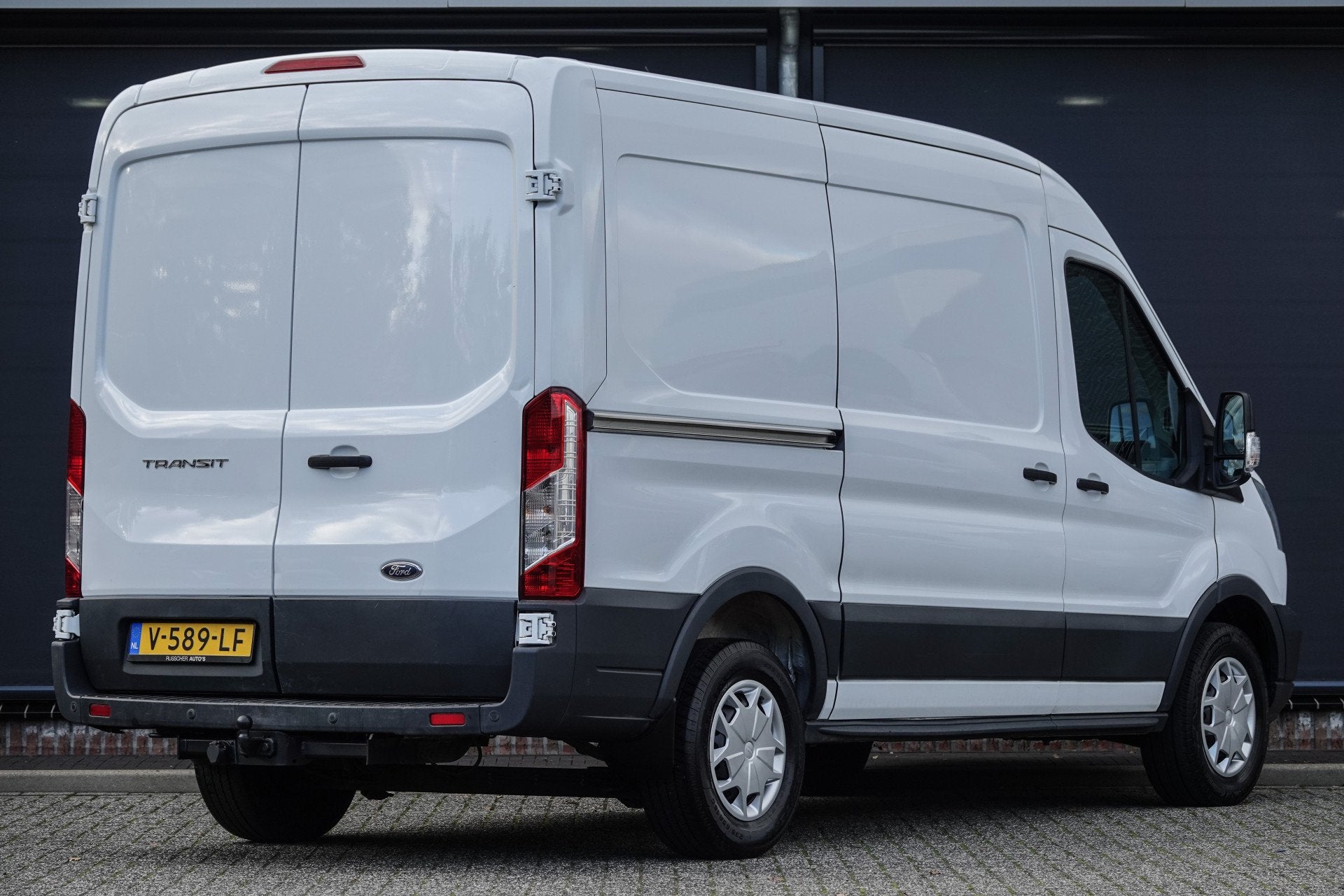 Ford Transit L2H2 2.0Tdci 130Pk | Trend | Trekhaak | Frozen, Voorwielaandrijving, Stof, 4 cilinders, Wit