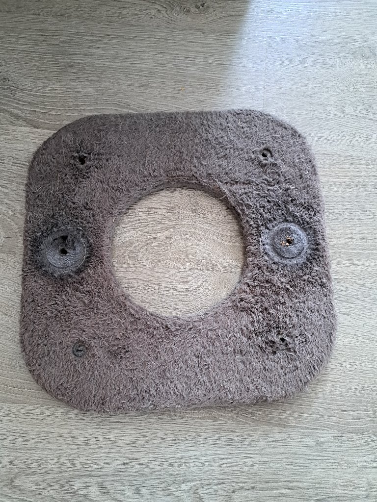 krabpaal plank grijs met in het midden een opening, Ophalen, Gebruikt, Krabpaal