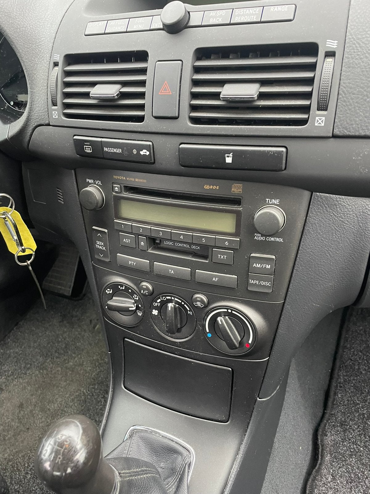 Toyota Avensis 1.8 16V Vvt-i SDN Linea Terra 2005 Grijs, Auto's, Voorwielaandrijving, 1794 cc, Avensis, 4 cilinders