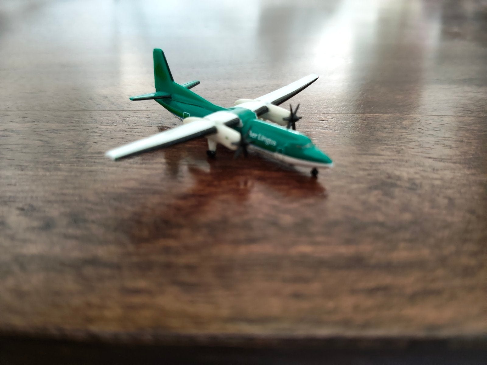 Herpa Miniatuurmodel Aer Lingus Fokker 50 1:500, Overige merken, 1:200 of kleiner, Ophalen of Verzenden, Zo goed als nieuw
