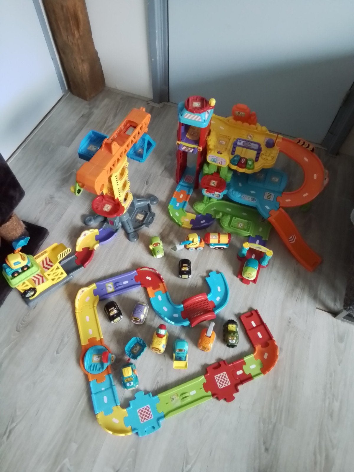 vtech toet toet garage en bouwplaats met extra onderdelen, Kinderen en Baby's, Ophalen, Gebruikt, 4 tot 6 jaar