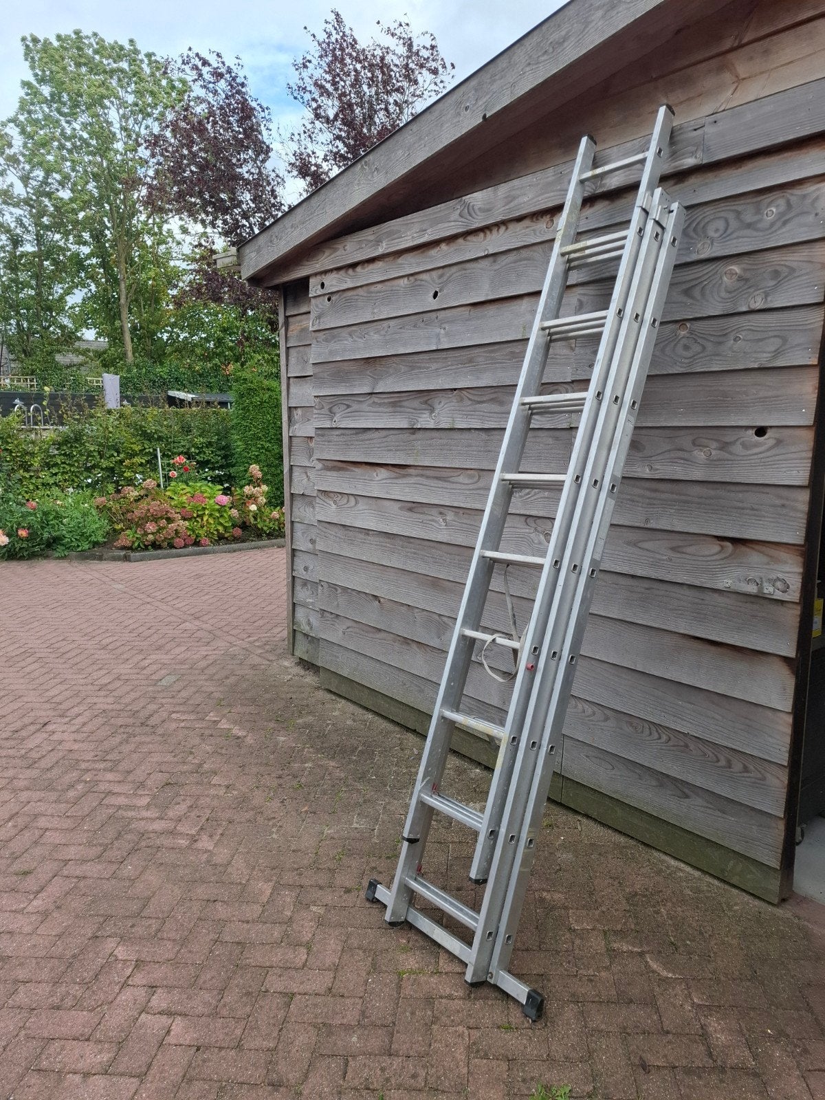 Uitschuifbare aluminium ladder, 3x9 sporten, Ophalen, Gebruikt, Ladder, Opvouwbaar of Inschuifbaar