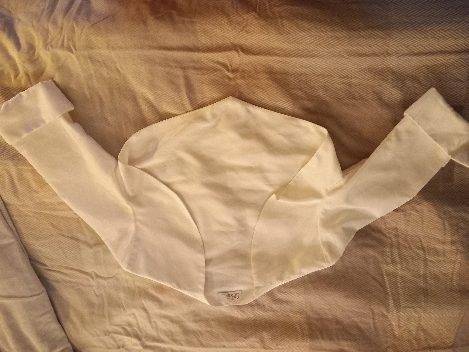 Crèmekleurige Zijde Bolero voor Trouwjurk - Bella Paris, Trouwjurk, Beige, Nieuw, Ophalen of Verzenden