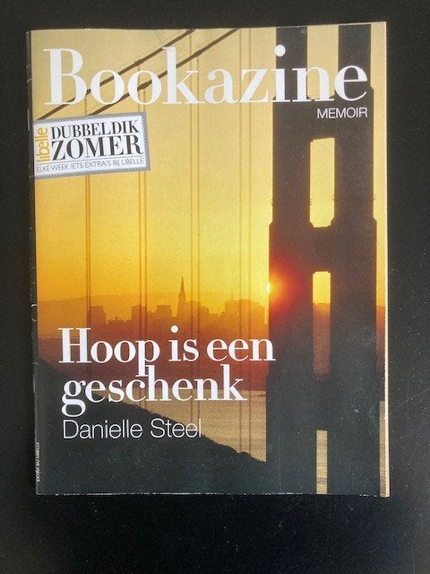 Danielle steel hoop is een geschenk bookazine, libelle 2011, Ophalen of Verzenden, Zo goed als nieuw
