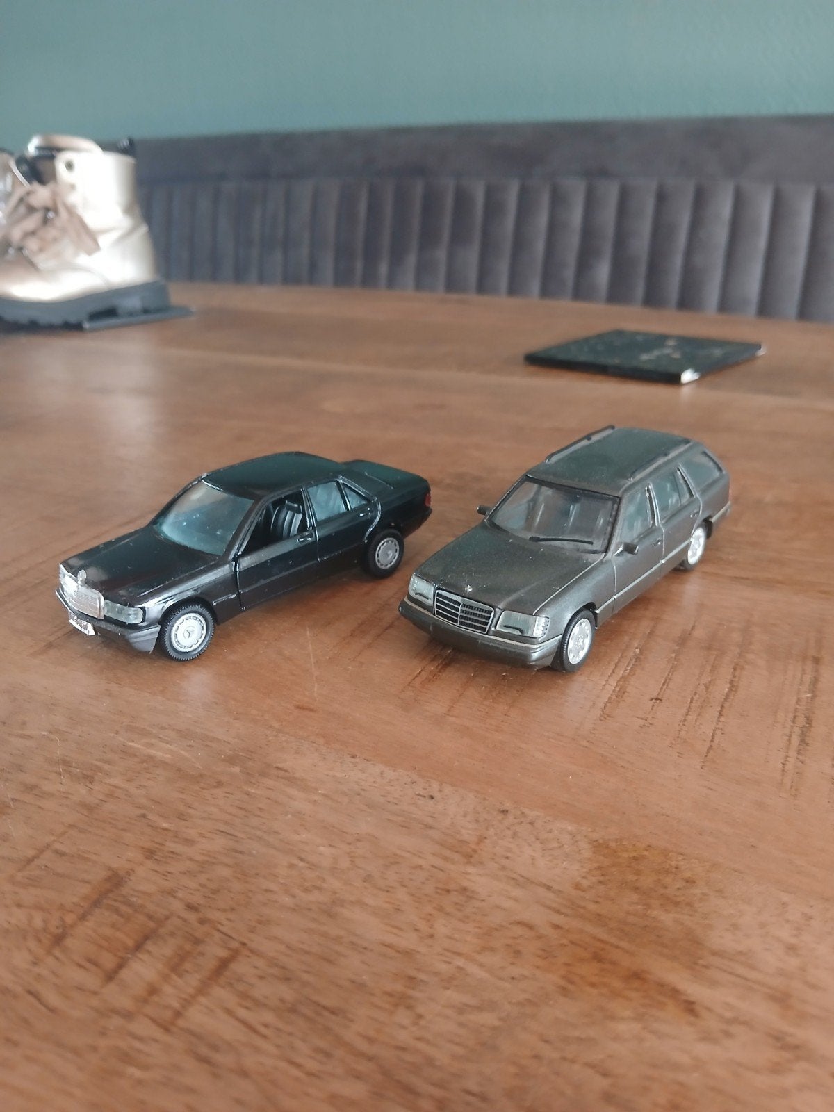 modelauto' Mercedes 1:43, Ophalen, Zo goed als nieuw, Auto, MiniChamps