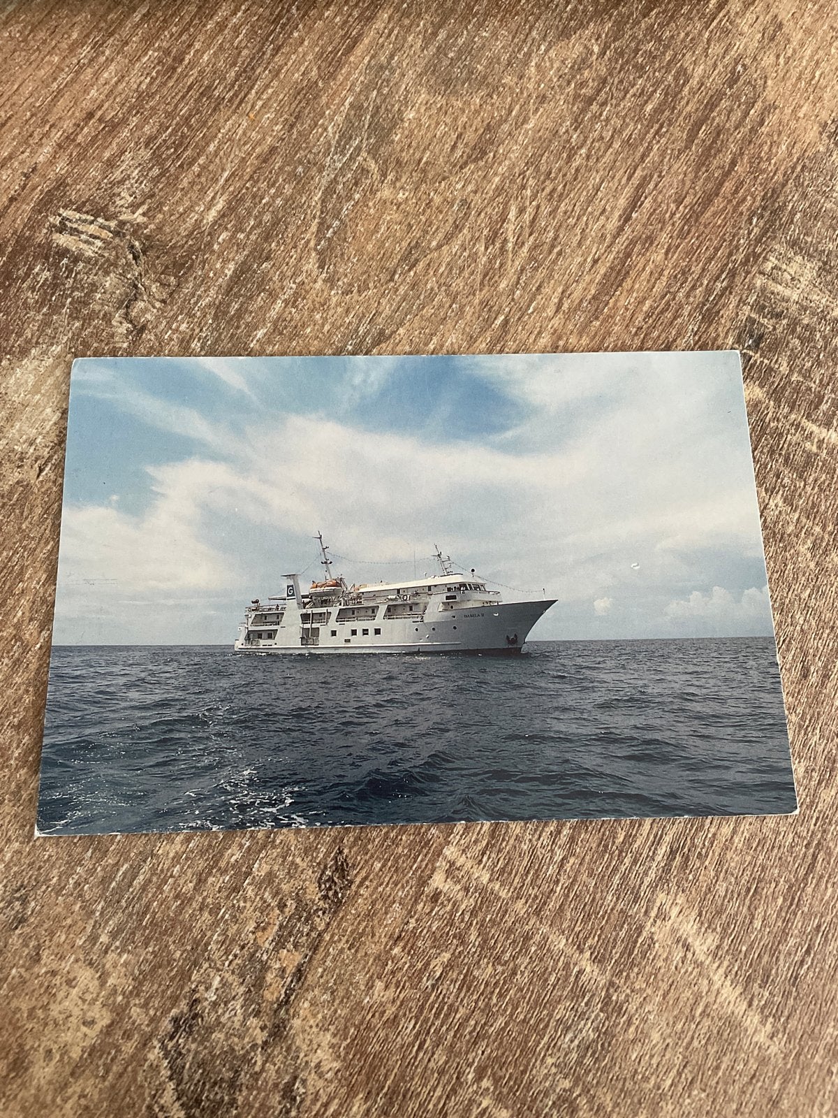 Oude ansichtkaart: Metropolitan Touring's jacht Isabela II, Ophalen of Verzenden, 1980 tot heden, Gelopen, Voertuig