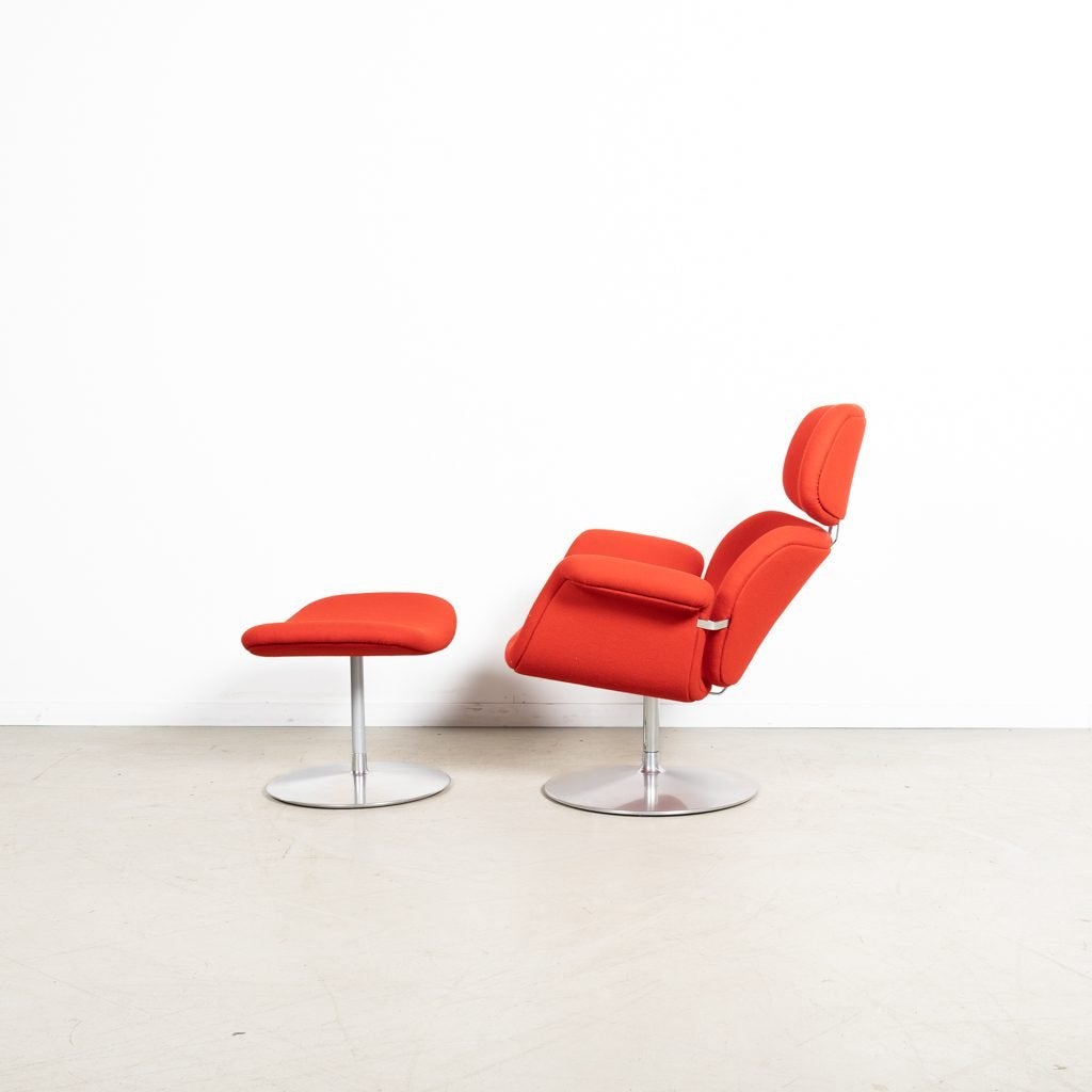 Artifort Big Tulip Fauteuil Rood Stof + Hocker, Huis en Inrichting, Niet ingevuld, Zo goed als nieuw, Niet ingevuld, Niet ingevuld