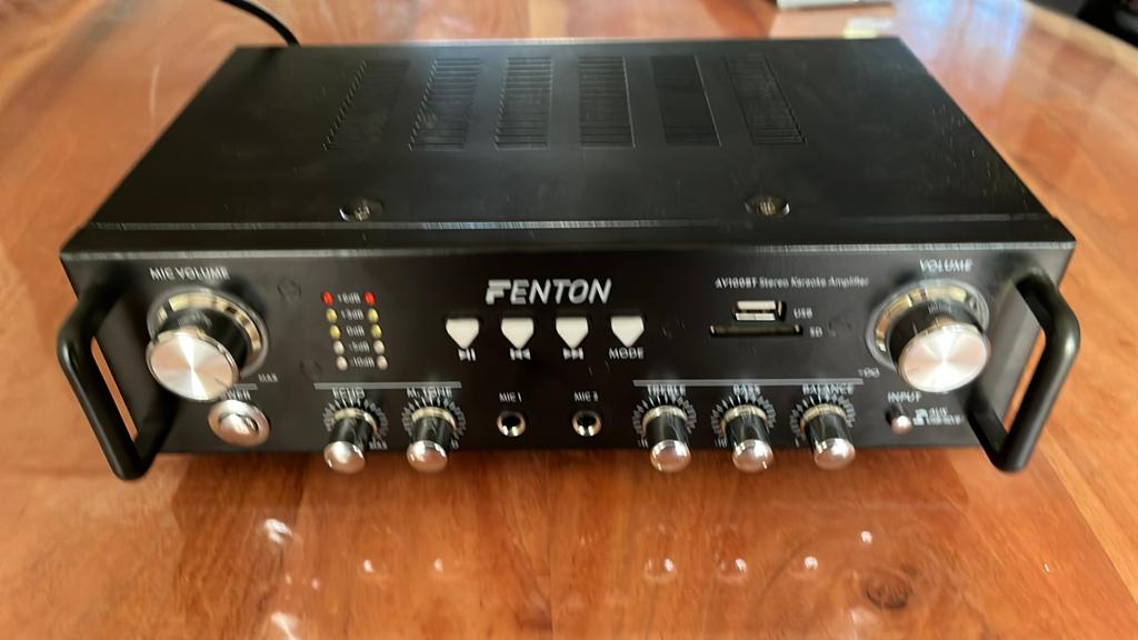 Fenton AV100BT Stereo Karaoke Versterker 100W BT/USB/SD, Ophalen, Zo goed als nieuw, Versterker of Tuner