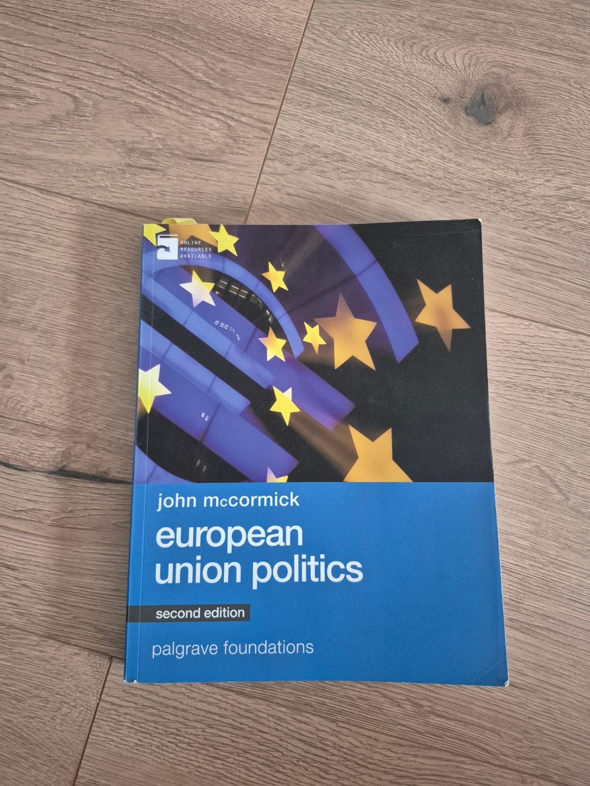 European Union Politics, Ophalen of Verzenden, Zo goed als nieuw