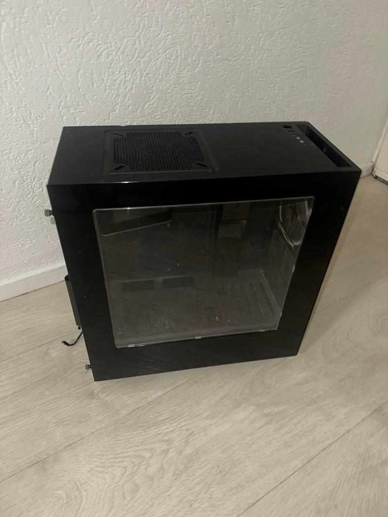 NZXT PC behuizing - Gebroken, inclusief gratis aan/uit-knop, Ophalen, Niet werkend