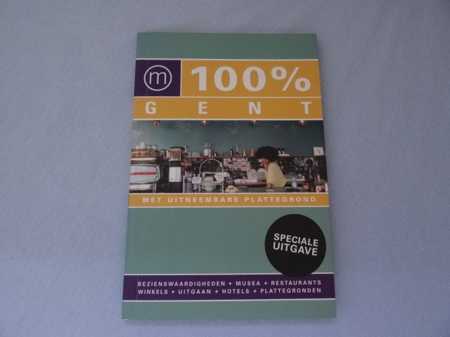 100% Gent reisgids / time to momo / met plattegrond, Overige merken, Europa, Ophalen of Verzenden, Zo goed als nieuw