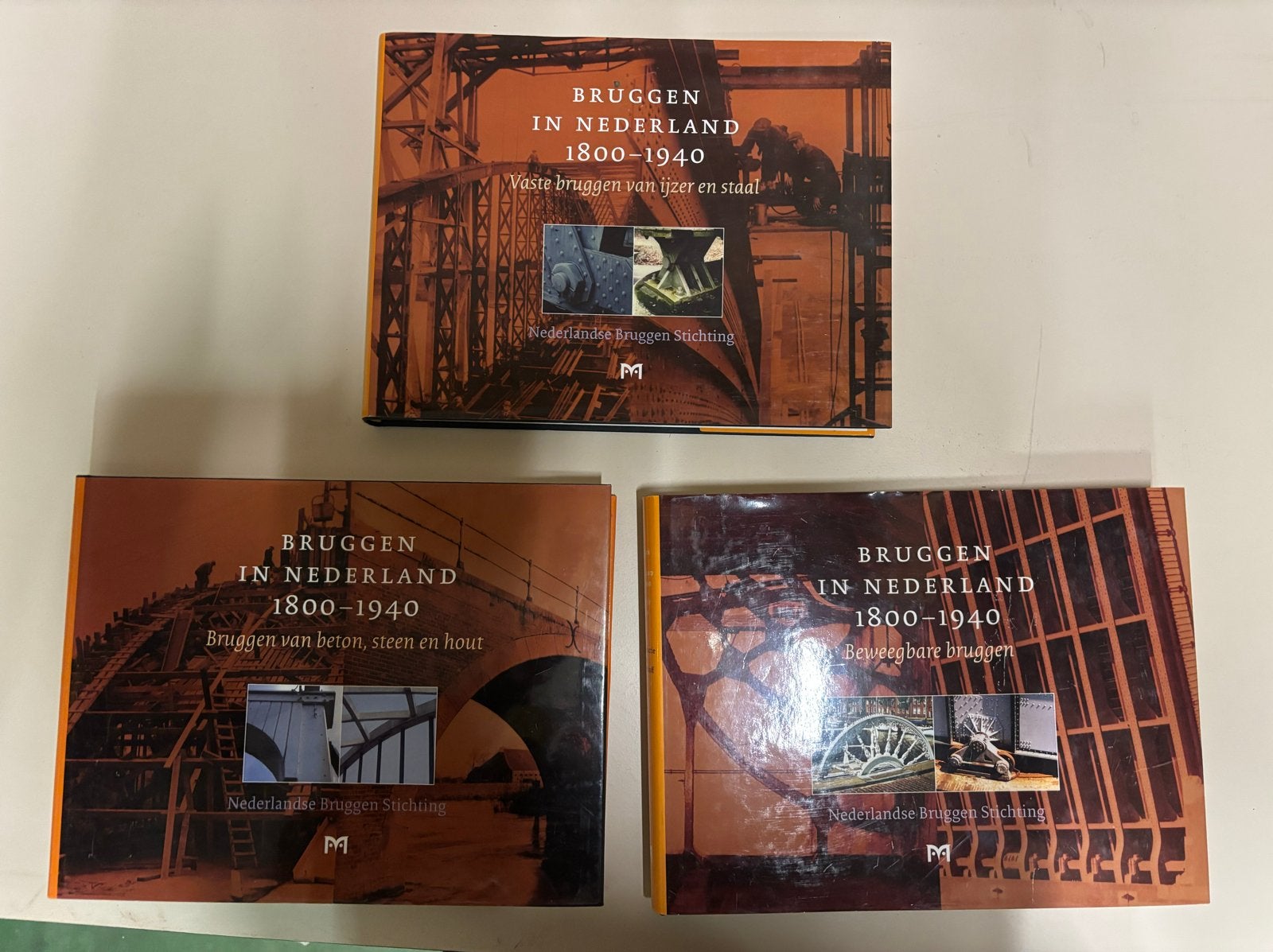 BRUGGEN IN NEDERLAND 1800-1940 - Complete set (3 boeken), Ophalen, 19e eeuw, Zo goed als nieuw