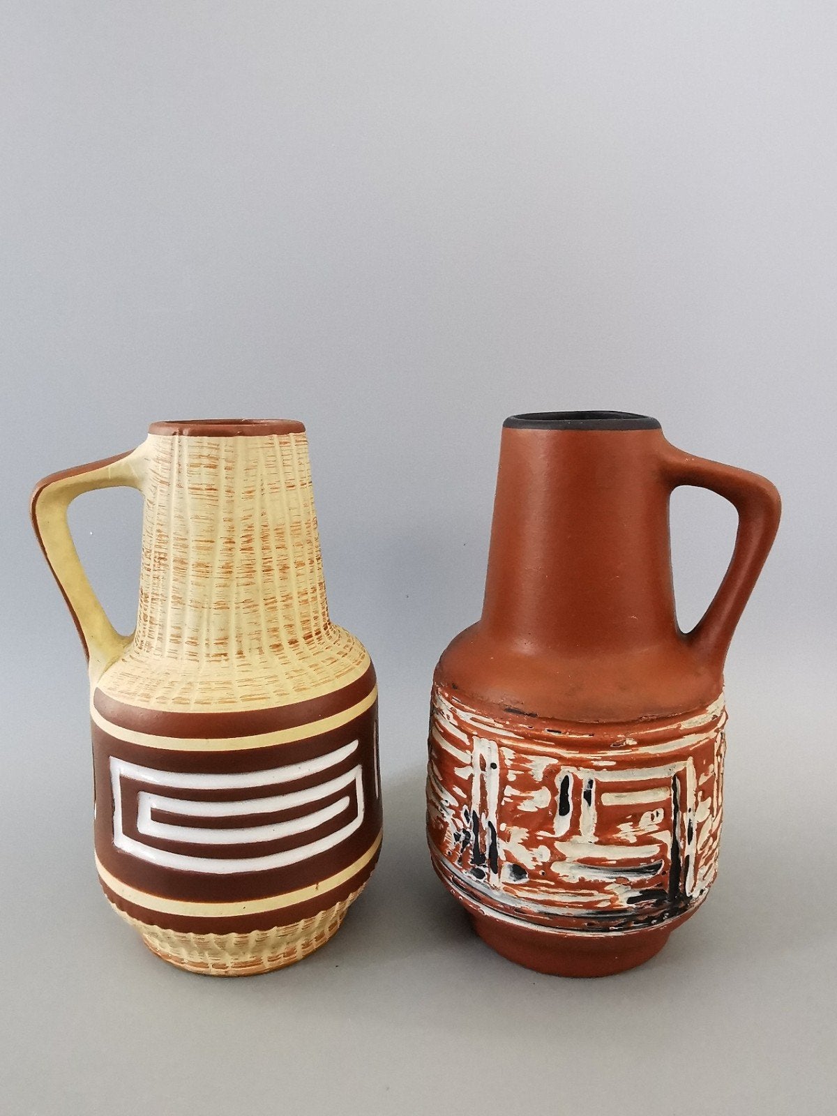 Sawa keramiek West Germany  2 retro vintage sgraffito vazen, Verzenden