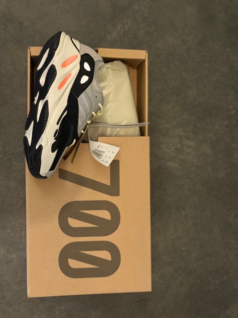 Yeezy 700 kids!, Kleding | Heren, Overige kleuren, Verzenden, Nieuw, Sneakers of Gympen