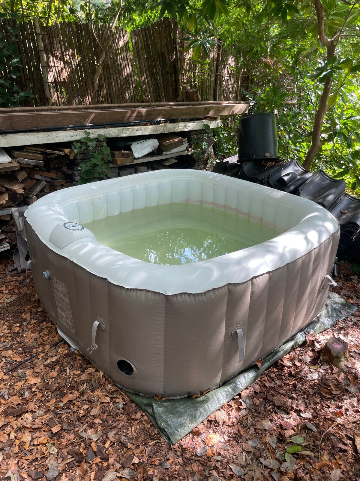 Opblaasbare Jacuzzi Aquaparx AP-600SPA, Tuin en Terras, Bubbelbaden en Hottubs, Ophalen, Gebruikt, Afdekzeil, Opblaasbaar
