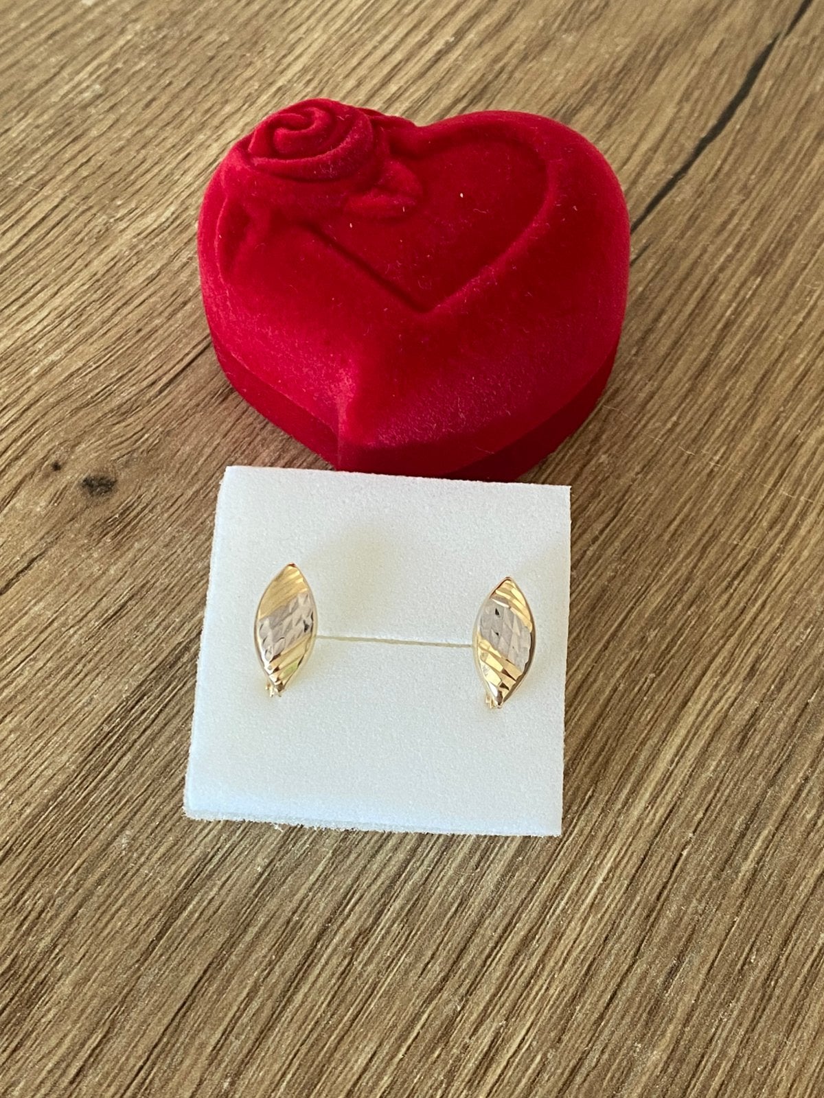 14 karaat(585)gouden oorbellen, wit en geel goud, Sieraden, Tassen en Uiterlijk, Ophalen of Verzenden, Nieuw, Goud, Goud