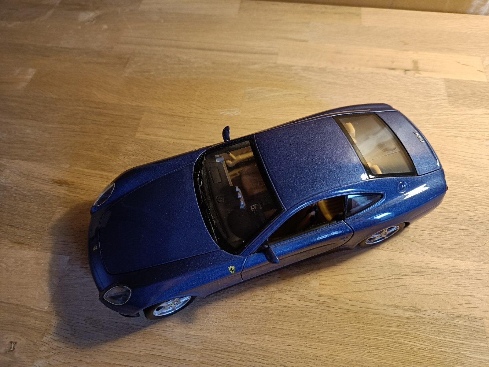 Ferrari 612 Scaglietti, Hobby en Vrije tijd, Ophalen, Zo goed als nieuw, Auto, Hot Wheels