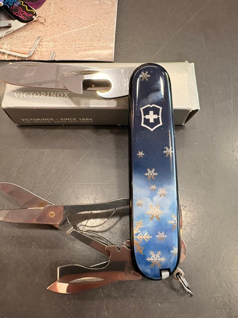 Victorinox All you wish 2016 zwitsers zakmes, Ophalen of Verzenden, Zo goed als nieuw