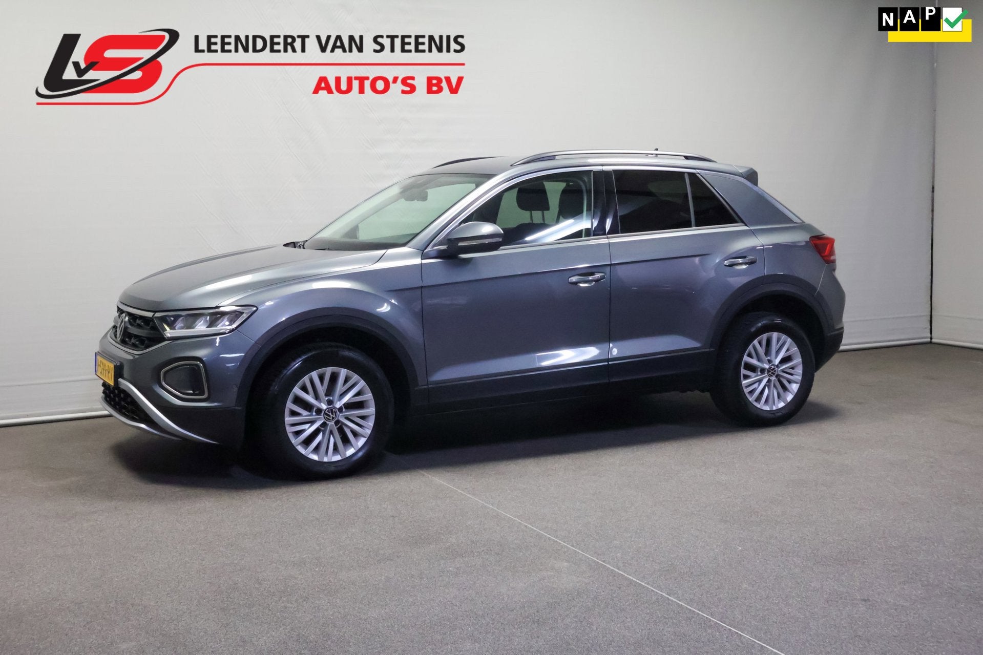 Volkswagen T-Roc 1.0 TSI Life, Auto's, Volkswagen, Voorwielaandrijving, Gebruikt, Euro 6, Origineel Nederlands