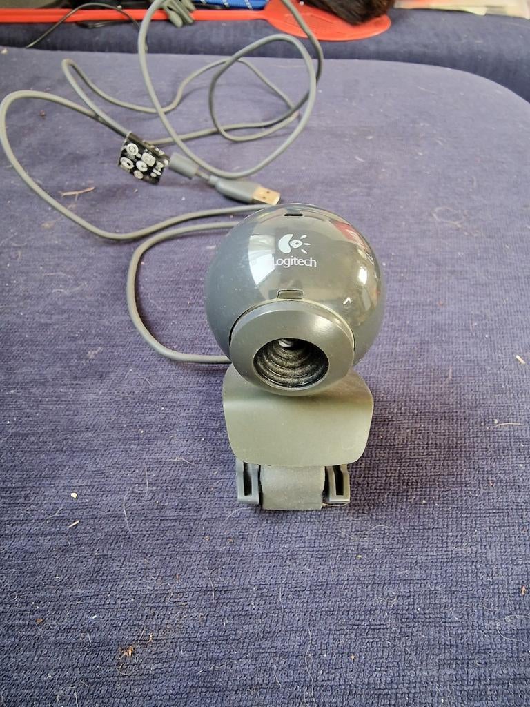 Logitech Webcam - Ideaal voor videobellen, Logitech, Ophalen of Verzenden, Zo goed als nieuw, Monitorclip