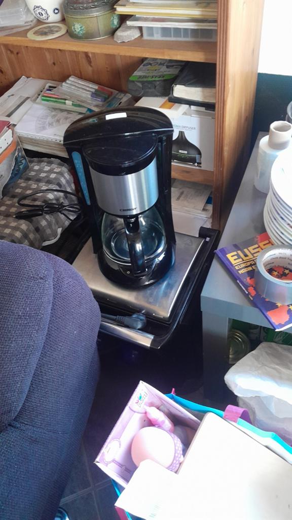 Carpoint koffiezetapparaat  12 volt stekker  (getest), Ophalen, Afneembaar waterreservoir, 10 kopjes of meer, Koffiemachine